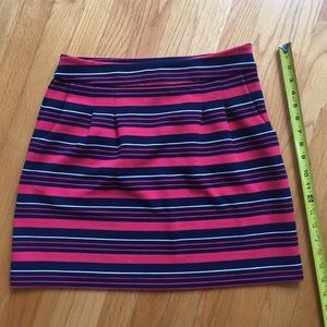Banana Republic 🛍 mini skirt colorful fun
